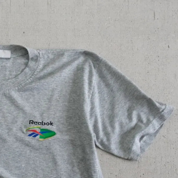 Reebok T-shirt (S) Top Right